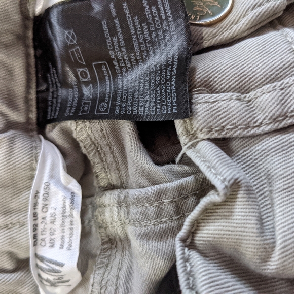 Grey jean shorts with lace detail on bottom - Picture 3 of 4